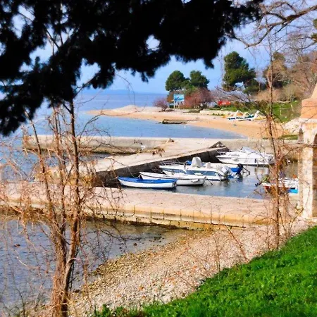 Near Kolovare In Arbanasi * ザダル