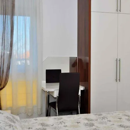 Apartment Near Kolovare In Arbanasi